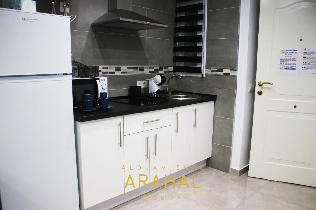 Alojamiento Arahal - Ronda Apartment Ngoại thất bức ảnh